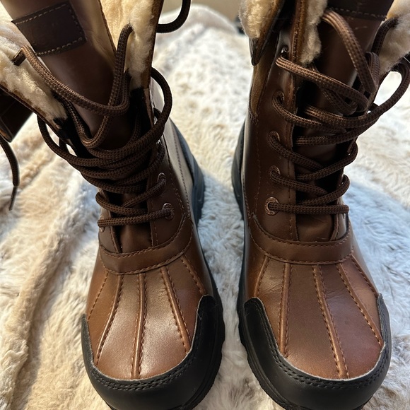 UGG BUTTE ll WATERPROOF WINTER BOOT - Picture 10 of 10